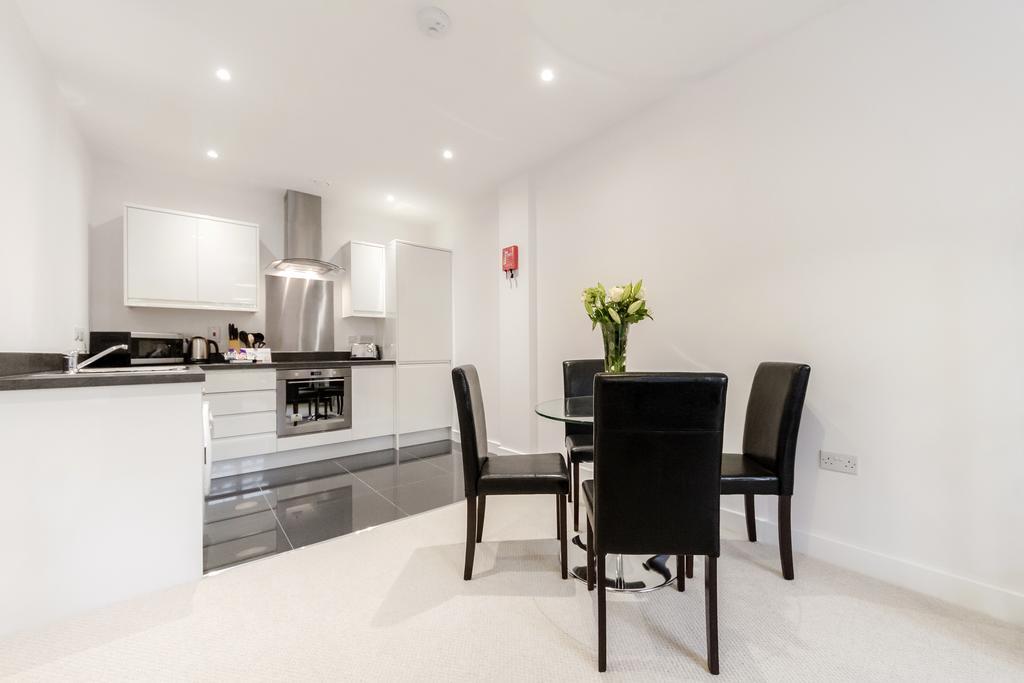 Roomspace Serviced Apartments - Nouvelle House Sutton  Zewnętrze zdjęcie